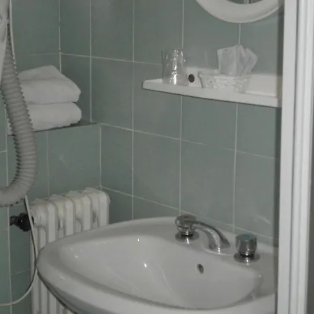 Sempione 2* 스트레사